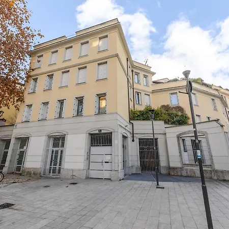 Industrial Loft - Naviglio Grande Milánó